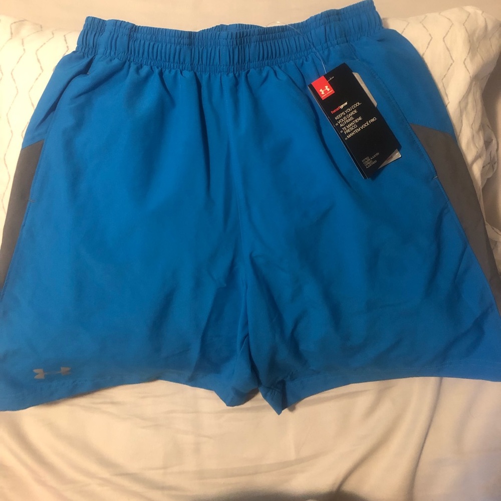 UNDER ARMOUR